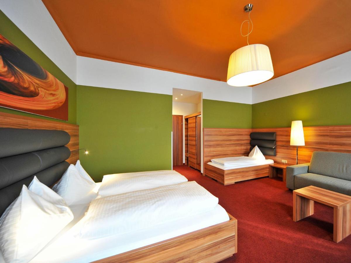 ספיטל אן דר דראו Hotel Ertl & Restaurant El Venado מראה חיצוני תמונה