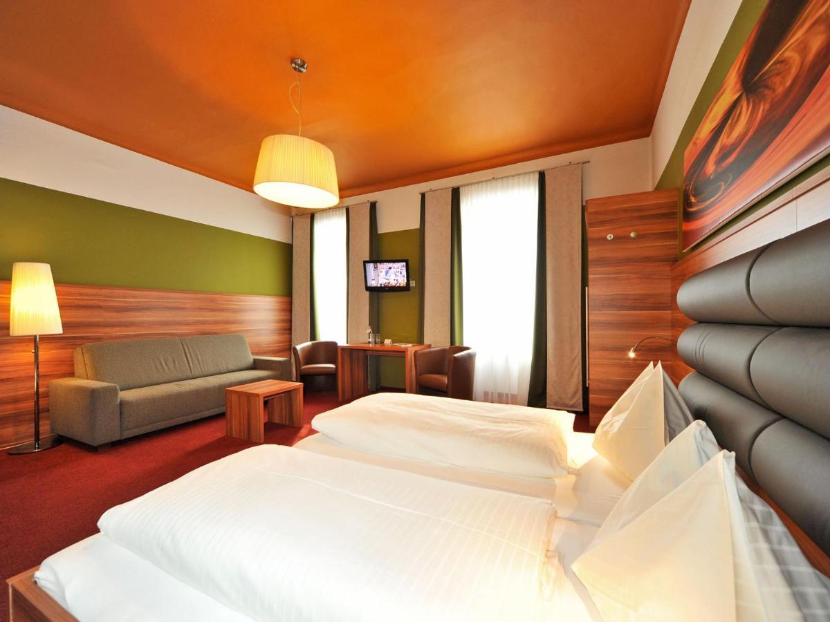 ספיטל אן דר דראו Hotel Ertl & Restaurant El Venado מראה חיצוני תמונה