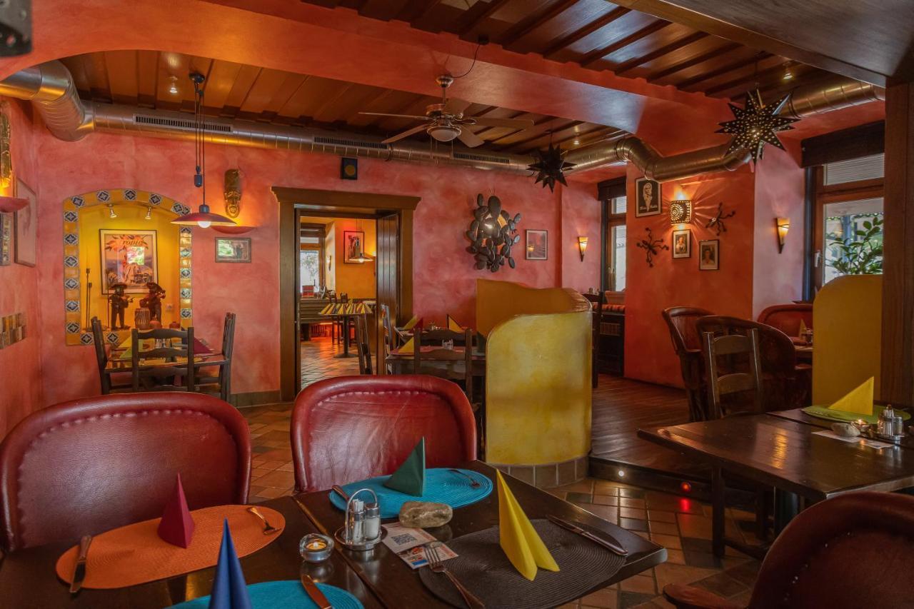 ספיטל אן דר דראו Hotel Ertl & Restaurant El Venado מראה חיצוני תמונה